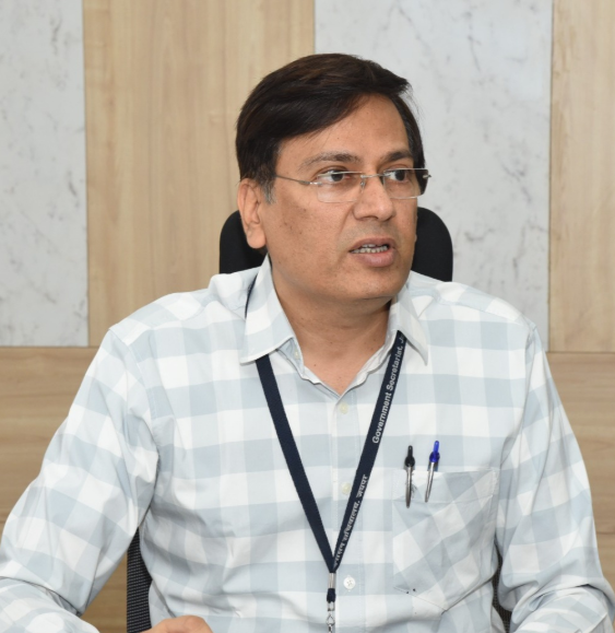 शासन सचिव एवं रजिस्ट्रार डॉ समित शर्मा जी